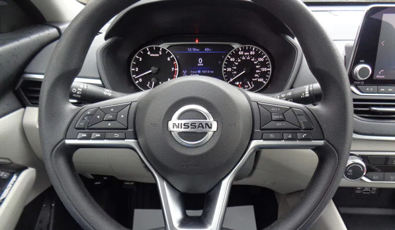 
								NISSAN ALTIMA SV full									