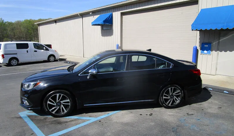 
								SUBARU LEGACY SPORT full									