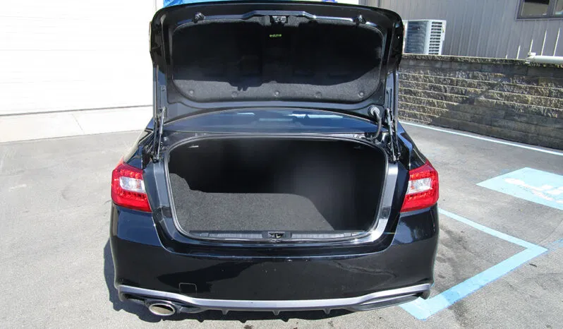 
								SUBARU LEGACY SPORT full									