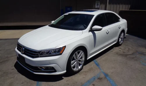 2018 Volkswagen Passat SE's photo