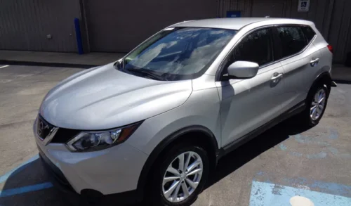 2018 Nissan Rogue Sport S's photo