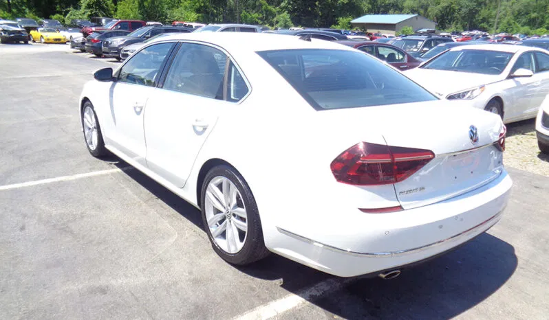 
								VOLKSWAGEN PASSAT SE TECHNOLOGY full									