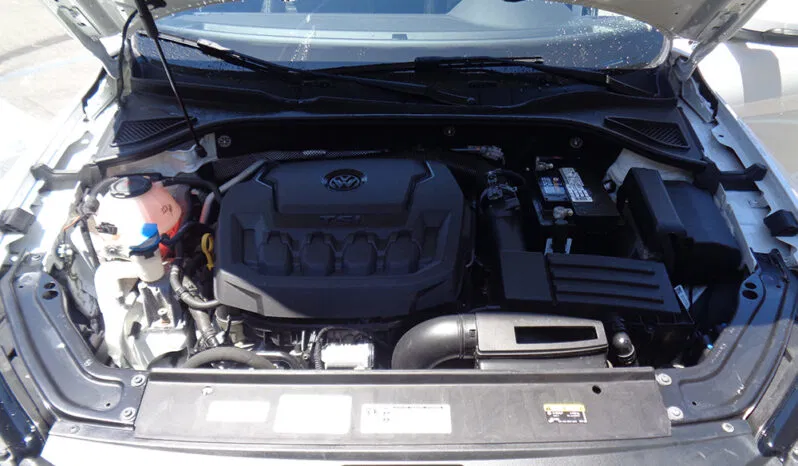 
								VOLKSWAGEN PASSAT SE TECHNOLOGY full									