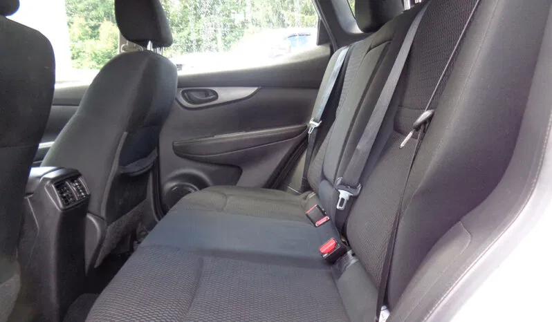 
								NISSAN ROGUE SPORT S full									