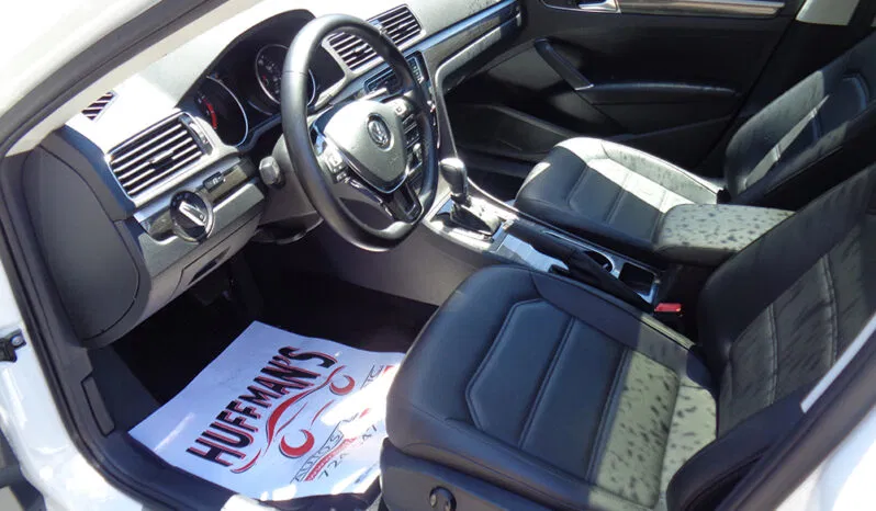
								VOLKSWAGEN PASSAT SE TECHNOLOGY full									