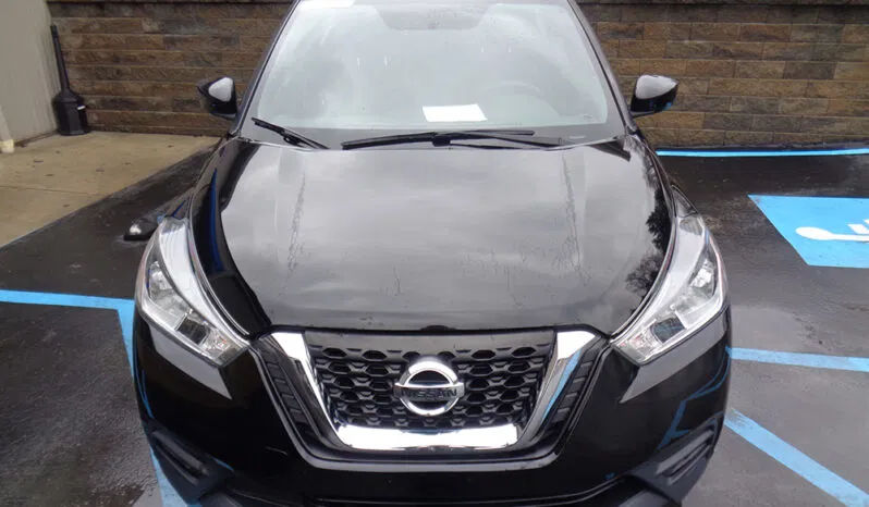 
								NISSAN KICKS SV full									