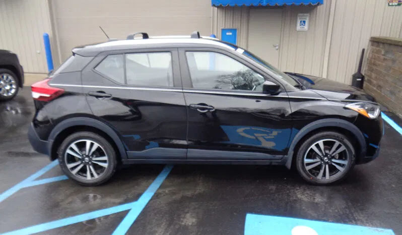 
								NISSAN KICKS SV full									