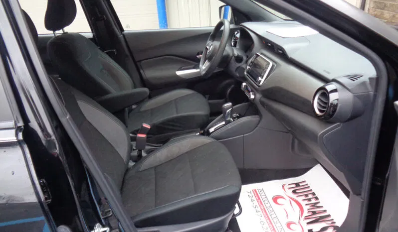 
								NISSAN KICKS SV full									