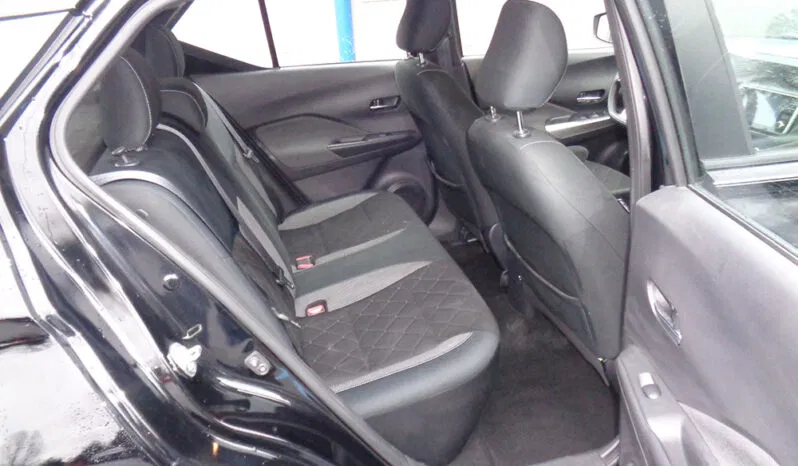 
								NISSAN KICKS SV full									