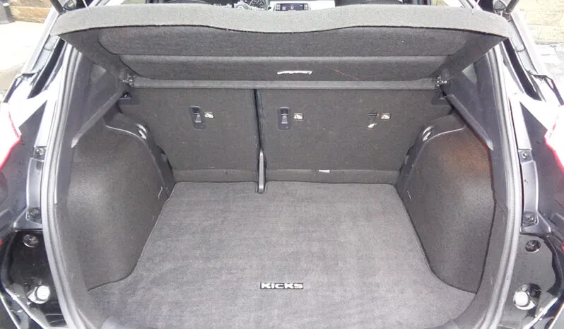 
								NISSAN KICKS SV full									