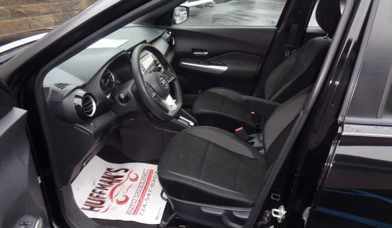 
								NISSAN KICKS SV full									