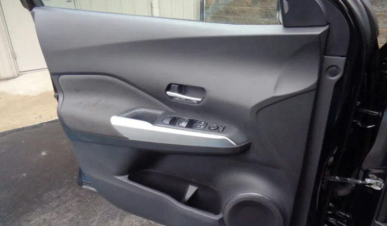 
								NISSAN KICKS SV full									