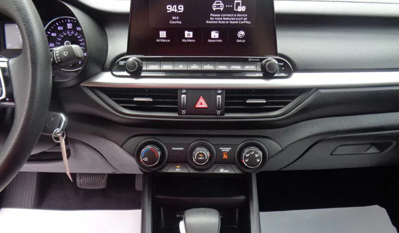 
								KIA FORTE LXS full									