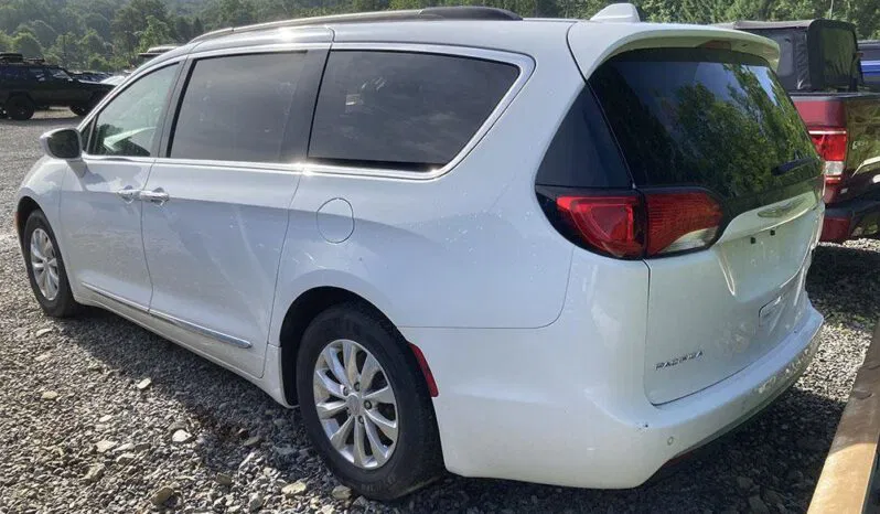 
								CHRYSLER PACIFICA TOURING L full									