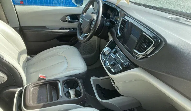 
								CHRYSLER PACIFICA TOURING L full									