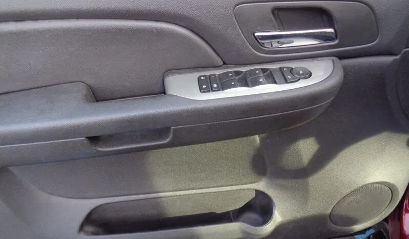 
								CHEVROLET SUBURBAN LS full									