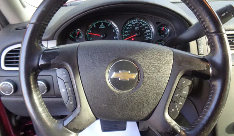 
								CHEVROLET SUBURBAN LS full									