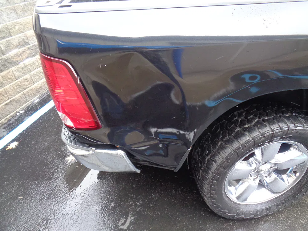 
								RAM 1500 BIGHORN CREW CAB full									