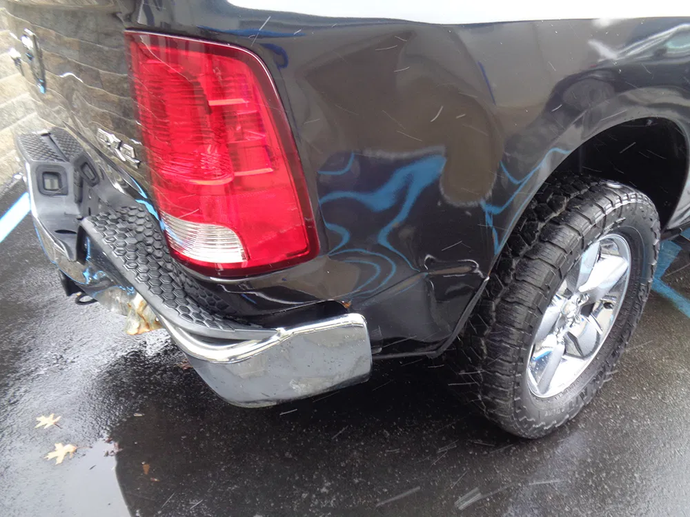 
								RAM 1500 BIGHORN CREW CAB full									