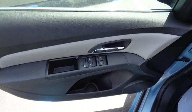 
								CHEVROLET CRUZE LS full									
