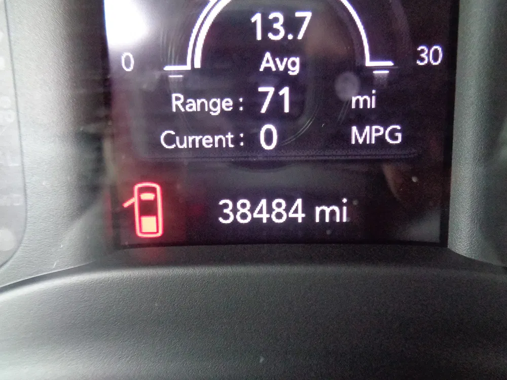 
								RAM 1500 BIG HORN CREW CAB full									