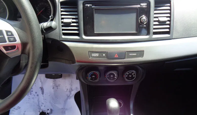
								MITSUBISHI LANCER SE full									