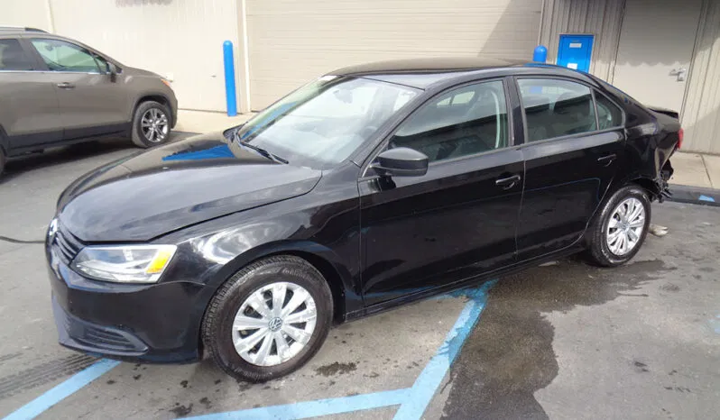 
								VOLKSWAGEN JETTA S full									