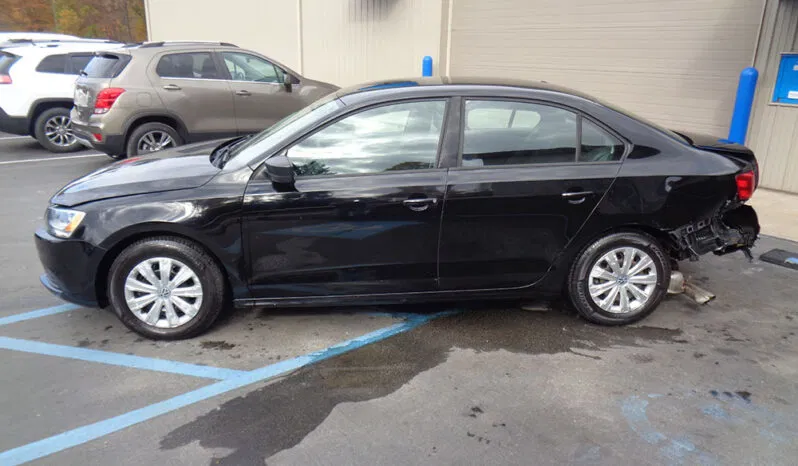 
								VOLKSWAGEN JETTA S full									