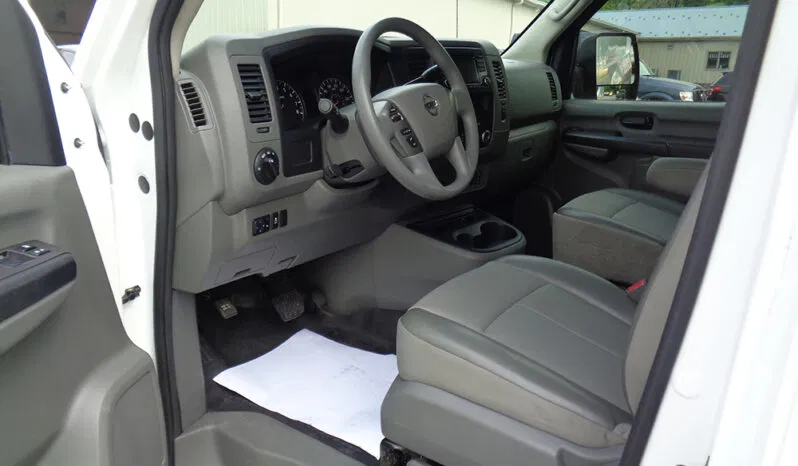 
								NISSAN NV 2500 CARGO S full									