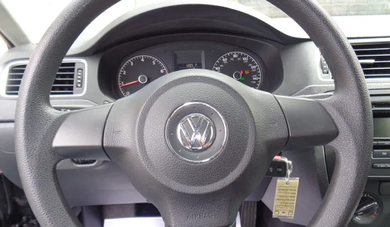 
								VOLKSWAGEN JETTA S full									