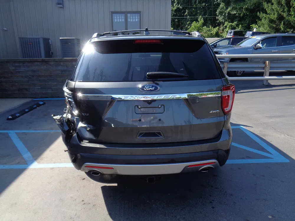 
								FORD EXPLORER XLT full									
