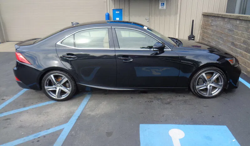 
								LEXUS IS300 full									