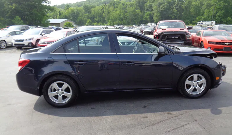 
								CHEVROLET CRUZE LT full									