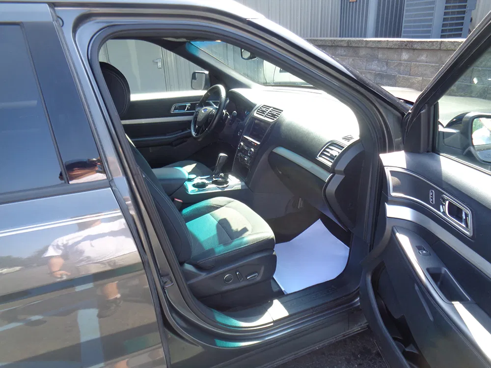 
								FORD EXPLORER XLT full									