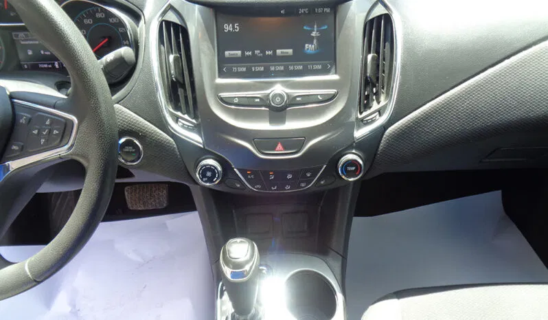
								CHEVROLET CRUZE LT full									