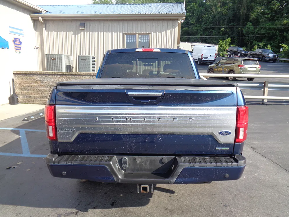 
								FORD F-150 LIMITED SUPER CREW CAB full									