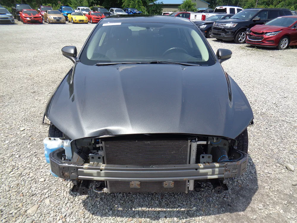 
								FORD FUSION SE full									