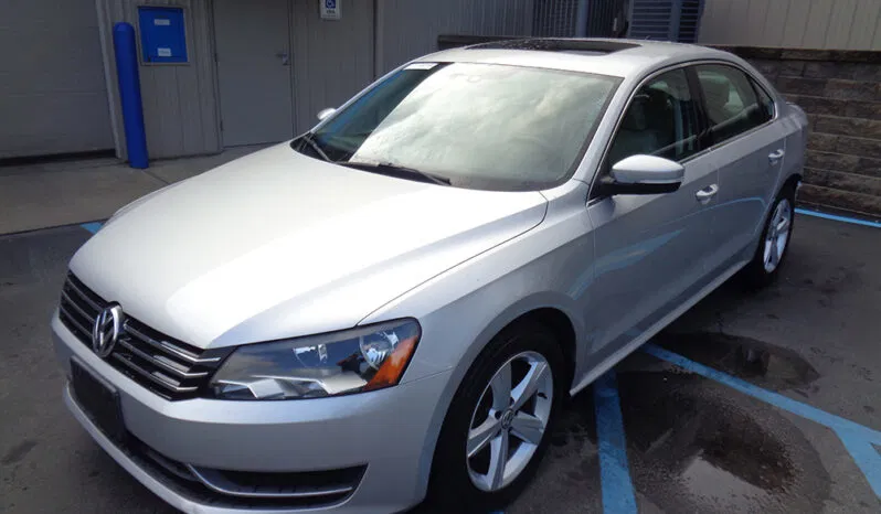 
								VOLKSWAGEN PASSAT SE full									