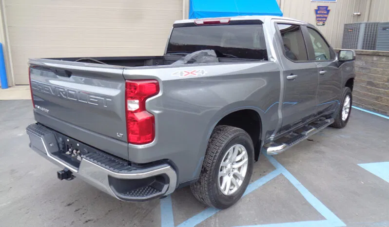 
								CHEVROLET SILVERADO 1500 LT CREW CAB full									
