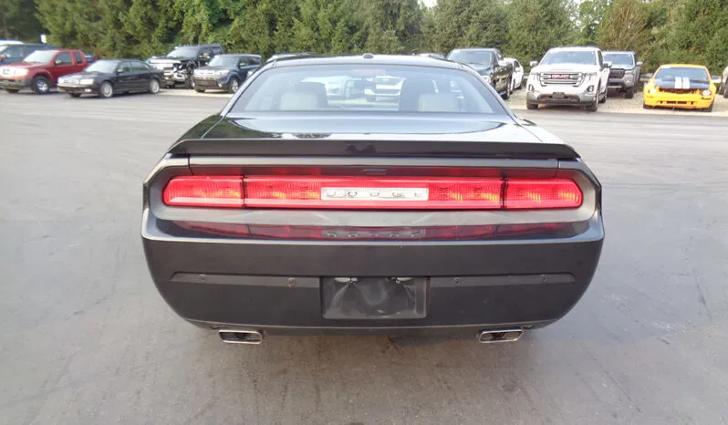 
								DODGE CHALLENGER SXT full									