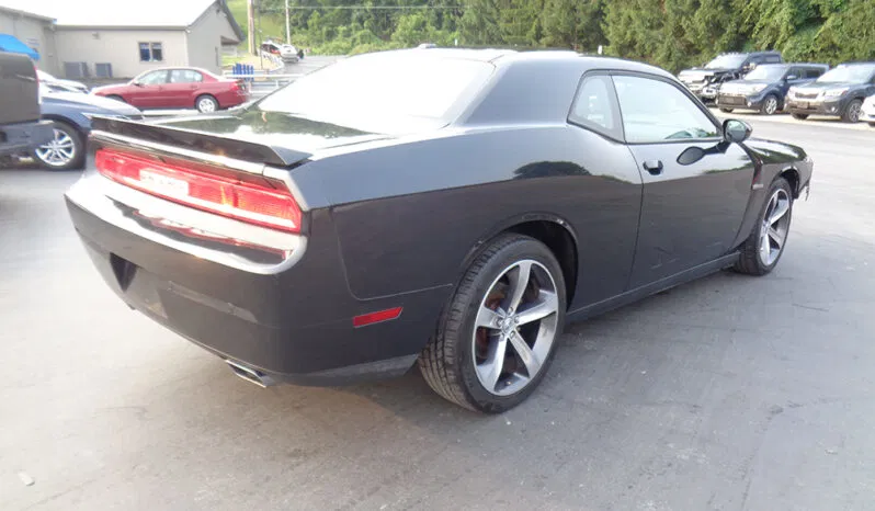 
								DODGE CHALLENGER SXT full									