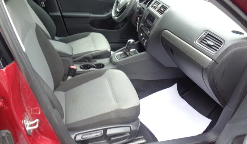 
								VOLKSWAGEN JETTA S full									