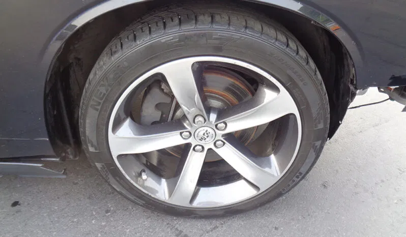 
								DODGE CHALLENGER SXT full									
