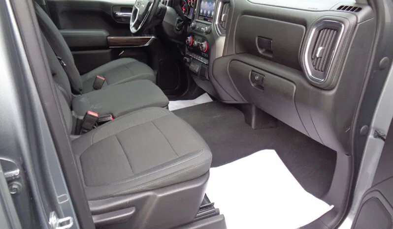 
								CHEVROLET SILVERADO 1500 LT CREW CAB full									
