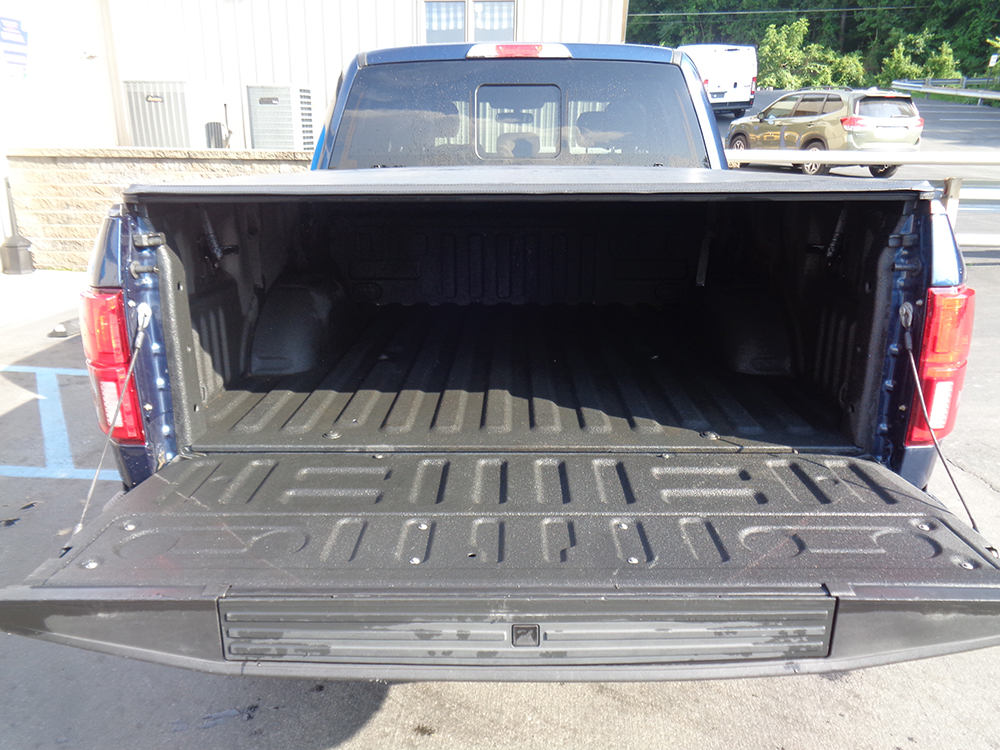 
								FORD F-150 LIMITED SUPER CREW CAB full									
