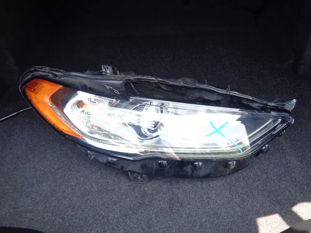 
								FORD FUSION SE full									