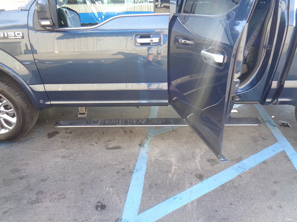 
								FORD F-150 LIMITED SUPER CREW CAB full									