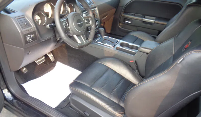 
								DODGE CHALLENGER SXT full									