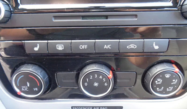 
								VOLKSWAGEN PASSAT SE full									