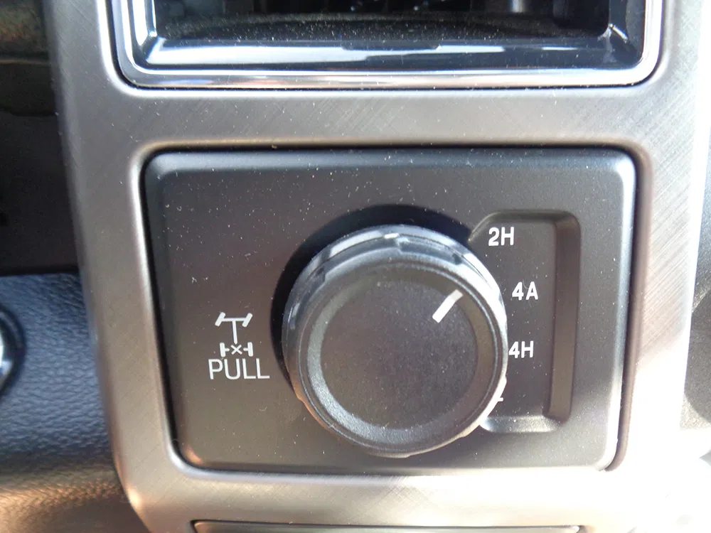 
								FORD F-150 LIMITED SUPER CREW CAB full									